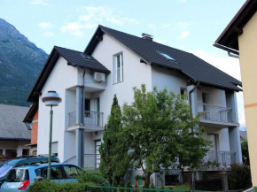 Apartment with balcony Hiša Brdo 48